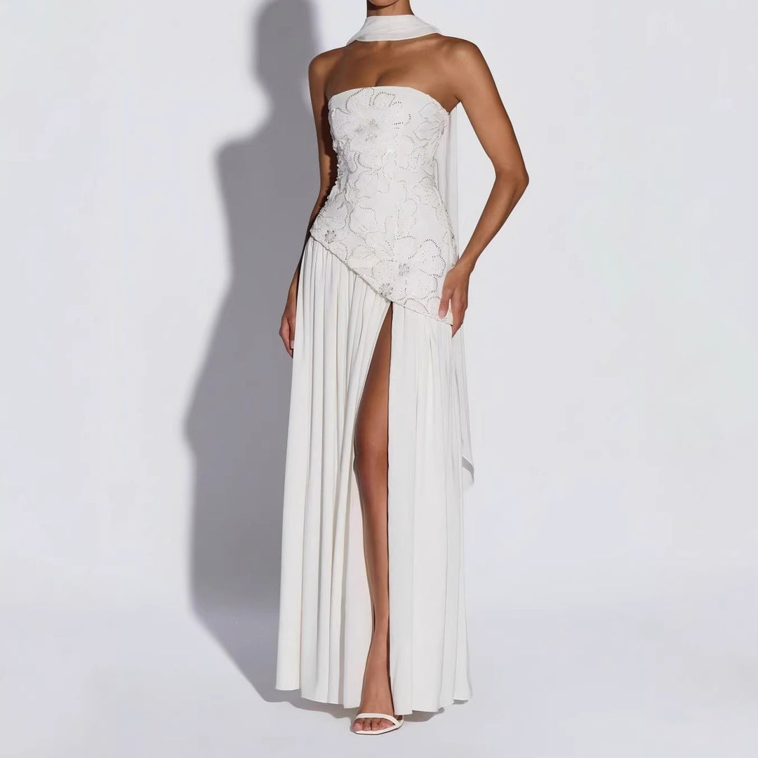 Damen Strapless Abendkleid mit seitlichem Schlitz und floralen Applikationen Drune