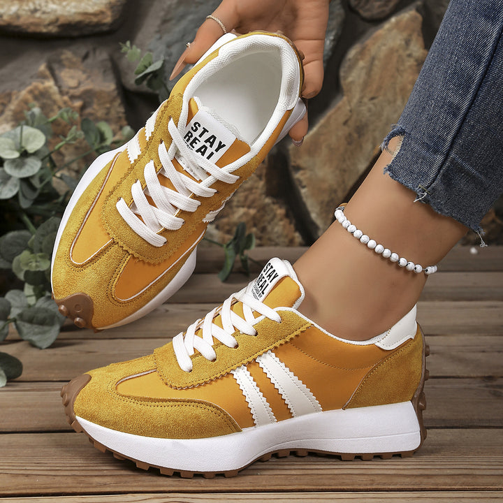 Damen Retro-Runner im Vintage‑Stil mit Velours- und Meshmix sowie profilierter Gumsohle Drune
