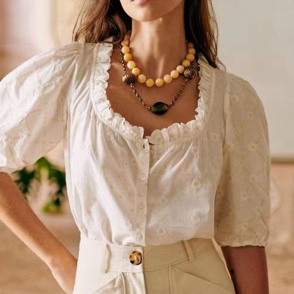 Damen Bluse mit romantischen Rüschendetails und feinen Stickereien Drune