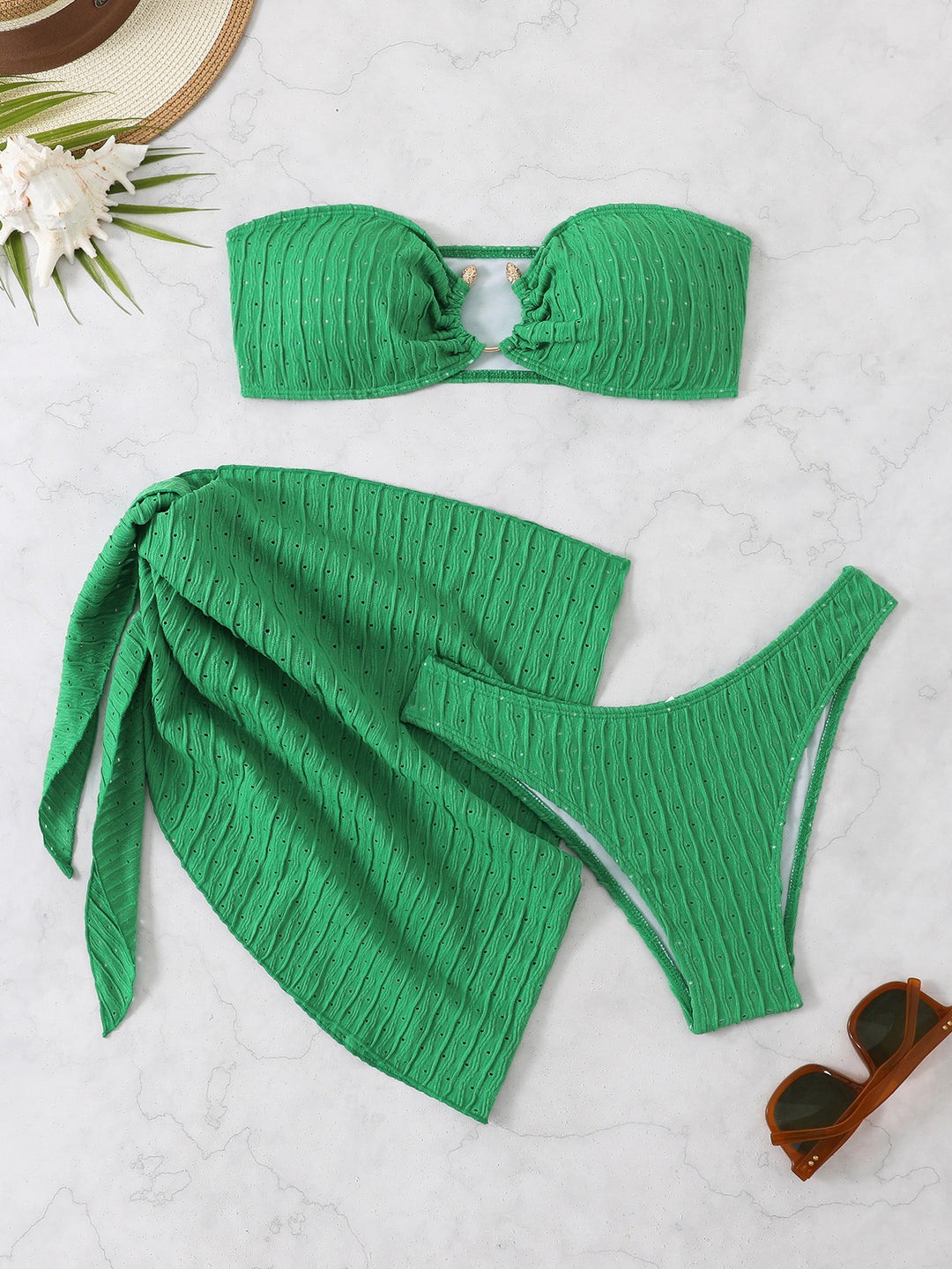 Damen Bandeau-Bikini-Set mit raffiniertem Wickelrock und stilvollen Details Drune