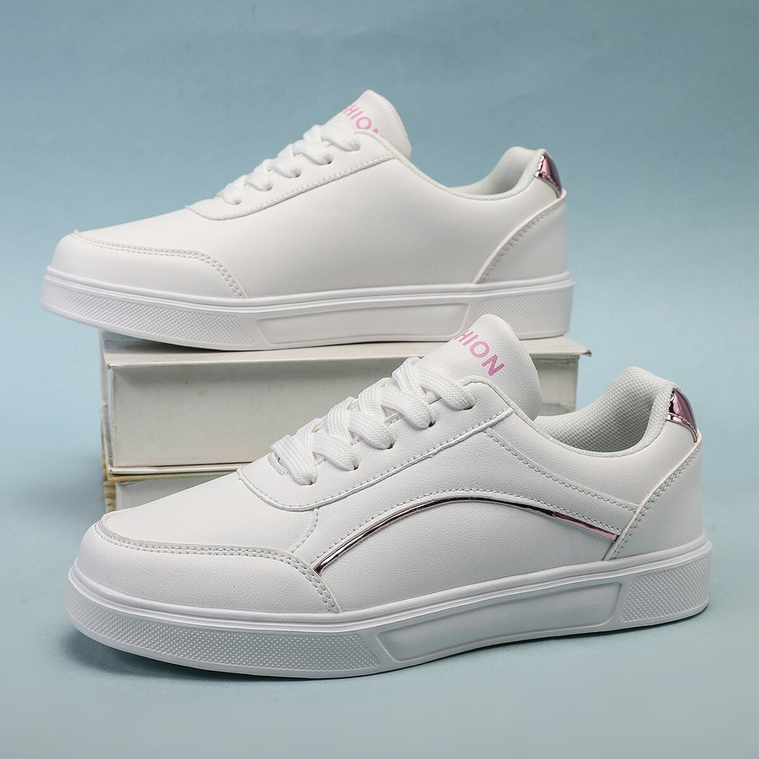 Damen nan niedrig geschnittener Kunstleder Sneaker mit holografischem Fersenbesatz Drune