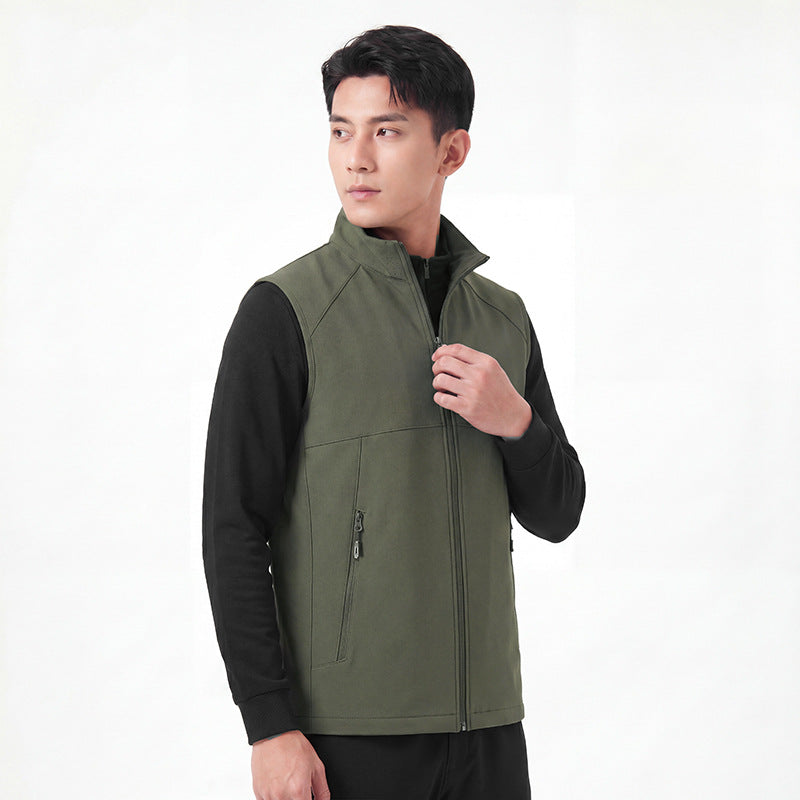 Herren Softshell-Weste mit Stehkragen, winddichter Performance-Softshell und strukturierter Innenseite Drune