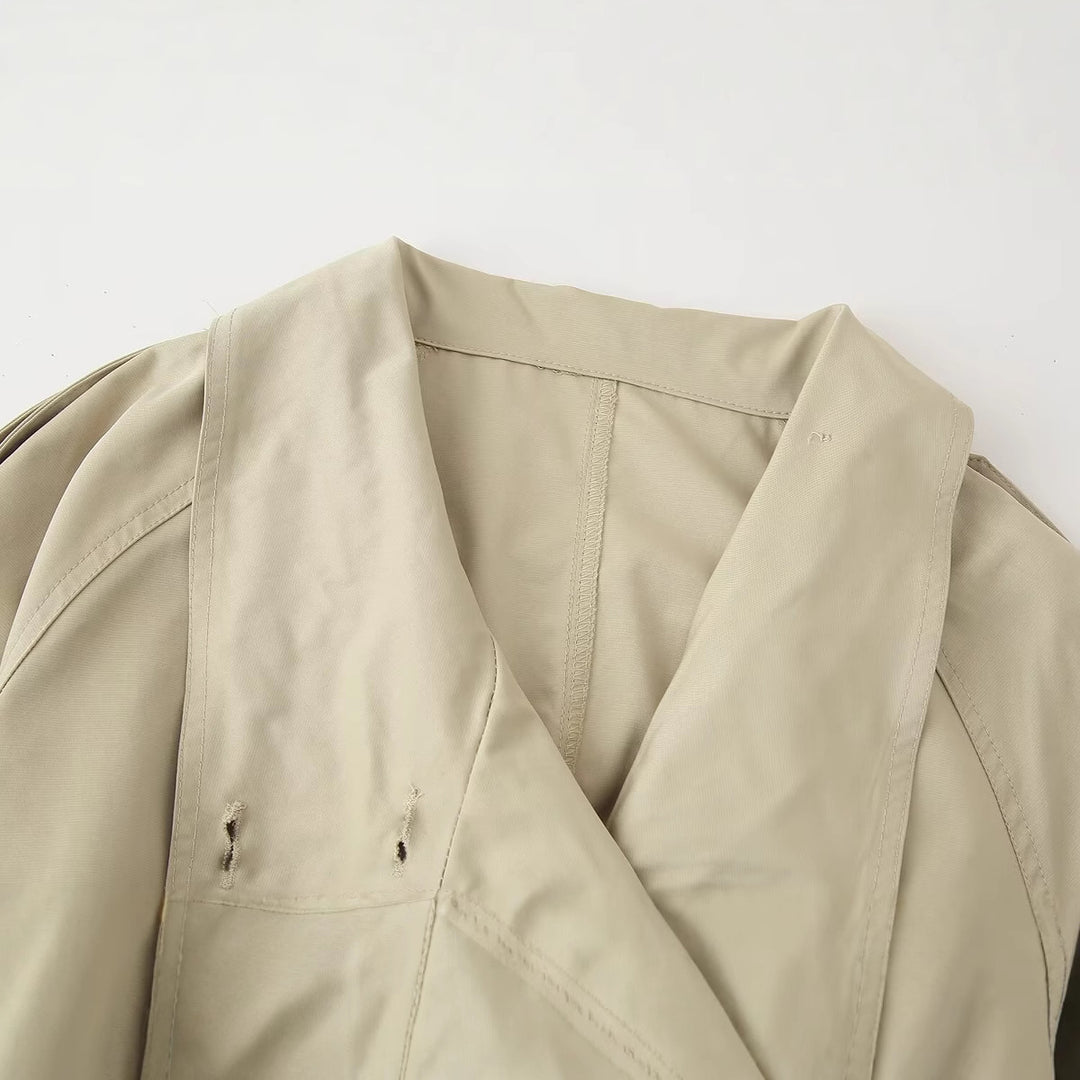 Damen elegante cropped Übergangsjacke im minimalistischem Stil mit praktischen Taschen Drune