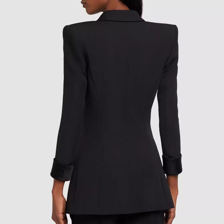 Damen Taillierter Smoking‑Blazer mit Satin‑Schalkragen und dekorativen Medaillonknöpfen Drune