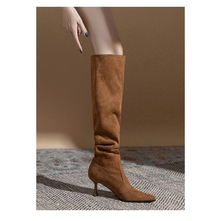 Damen Slouch‑Stiefel aus Wildlederoptik mit spitzer Zehenform und niedrigem Kitten‑Absatz Drune