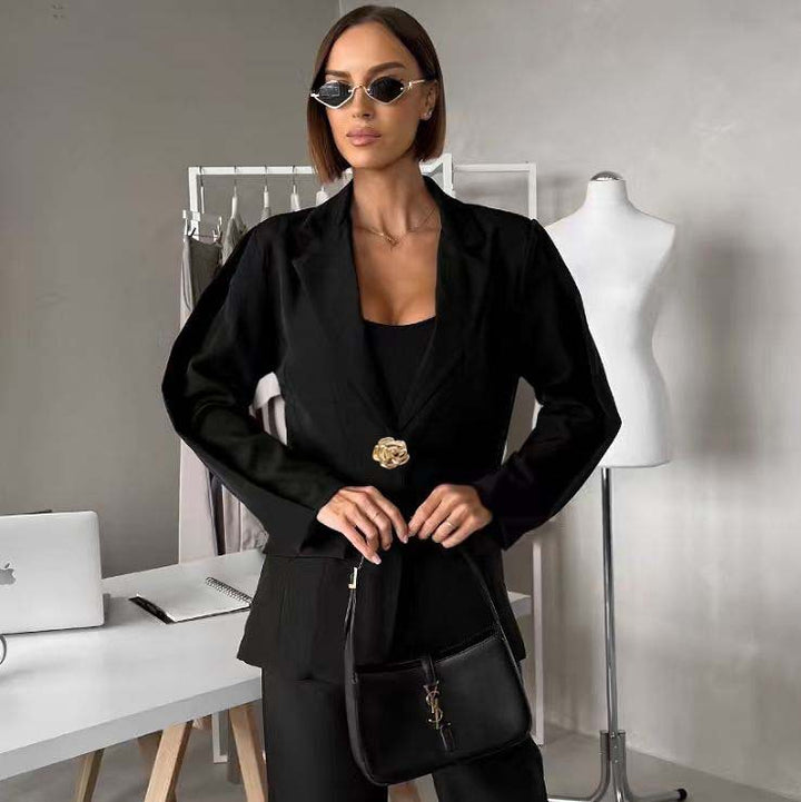 Damen Taillierter Ein-Knopf-Blazer mit floralem Dekoverschluss und Klappentaschen Drune