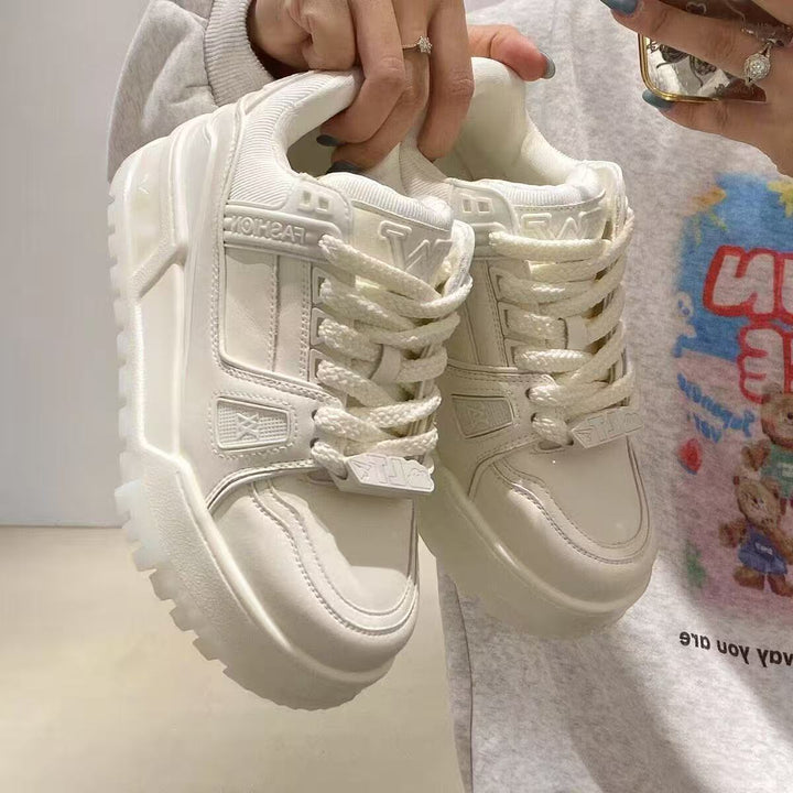 Damen Urbaner Lifestyle-Sneaker mit robustem Sohlenprofil Drune