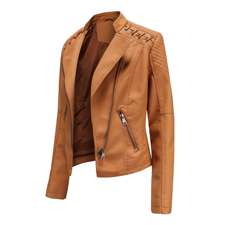 Damen nan taillierte Kunstleder-Bikerjacke mit gesteppter Schulterpartie, asymmetrischem Reißverschluss und Zierösen Drune