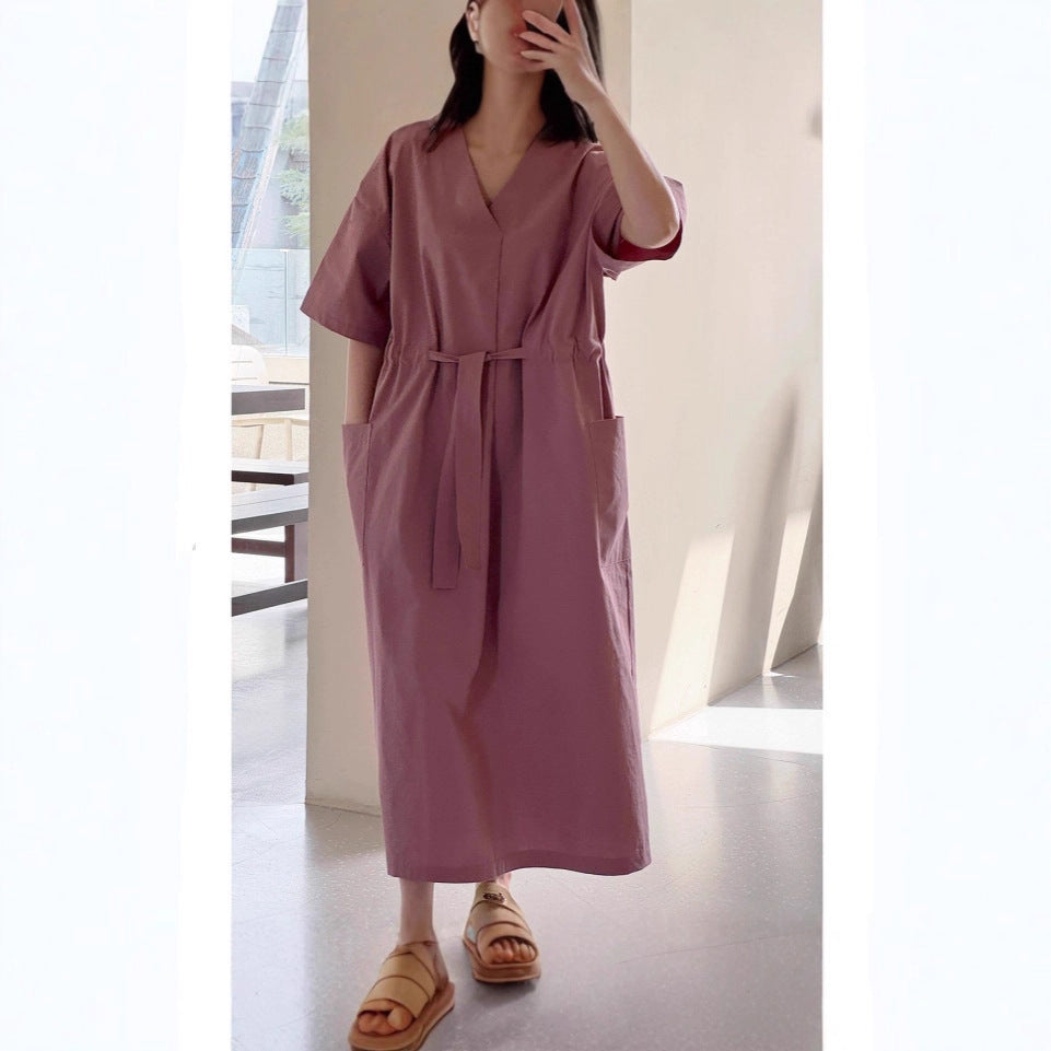 Damen Langes Baumwoll-Popeline-Maxikleid mit V-Ausschnitt, Taillengürtel und aufgesetzten Taschen Drune