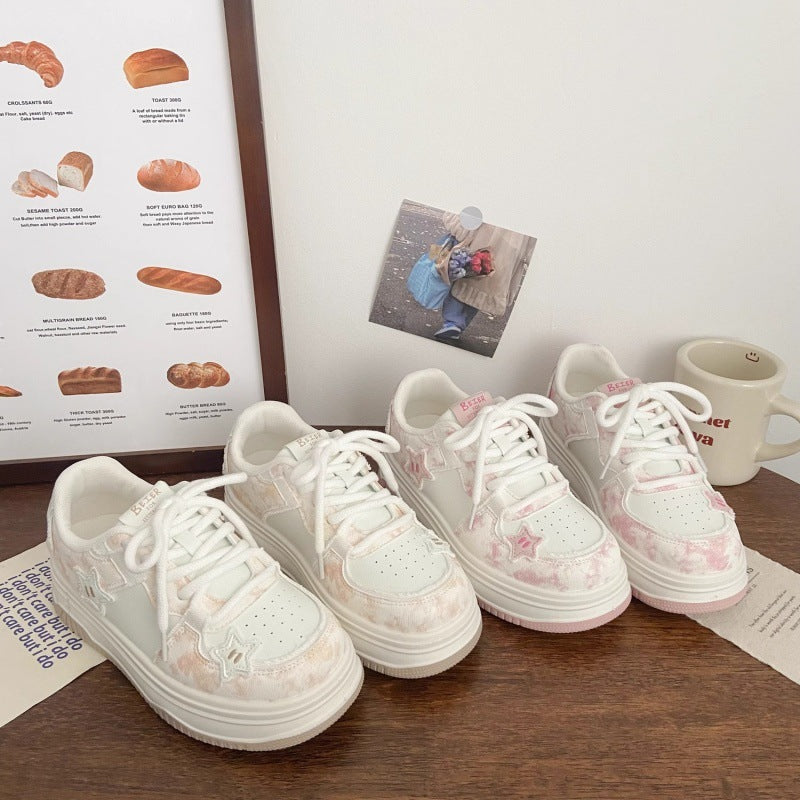 Damen Sneakers mit modischen Stern-Applikationen und dämpfender Sohle Drune