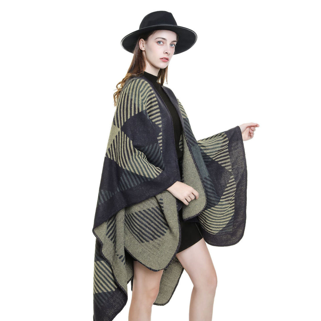 Damen Umhangponcho aus Wollmix mit geometrischem Streifen-Jacquard und offener Kantennaht Drune
