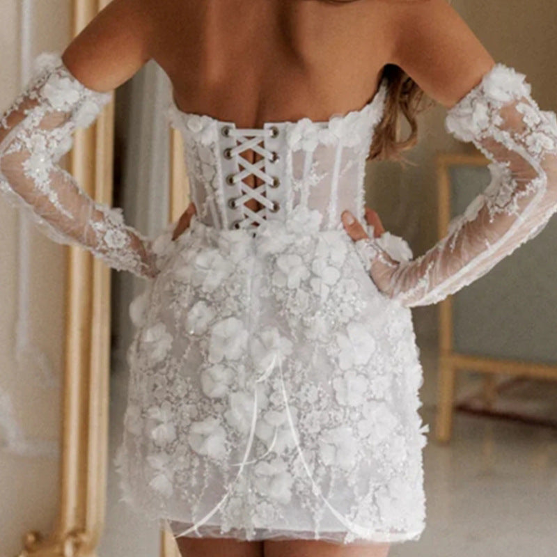 Damen Elegantes Hochzeitskleid mit floralen Details und transparenten Einsätzen Drune