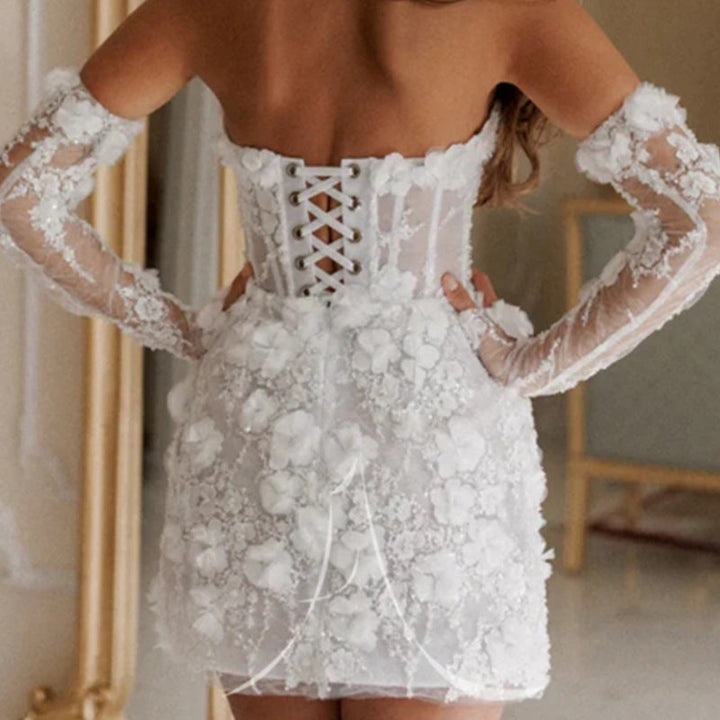 Damen Elegantes Hochzeitskleid mit floralen Details und transparenten Einsätzen Drune