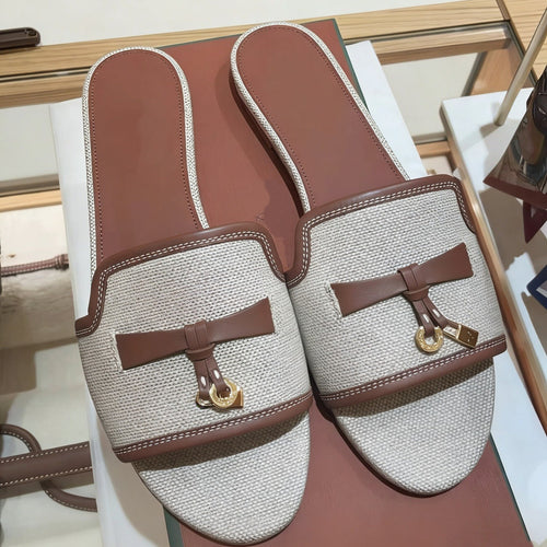 Damen Elegante Slippers aus weichem Wildleder mit dekorativem Riemendesign Drune