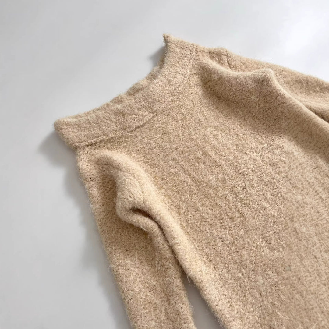 Damen Flauschiger Strickpullover mit Carmenausschnitt und Spitzenbesatz Drune