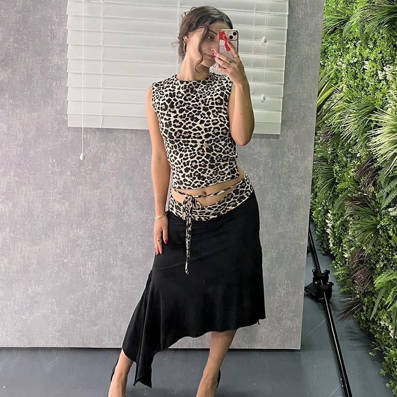 Damen Set aus Oberteil und asymmetrischem Rock mit animalischem Druck Drune