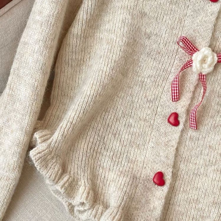 Damen Strickjacke mit dekorativen Blumenmotiven Drune