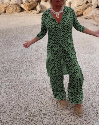 Damen Freizeit Maxi Kleid in ornamentalem Druck mit V-Ausschnitt, 3/4-Ärmeln und zentralem Frontschlitz Drune