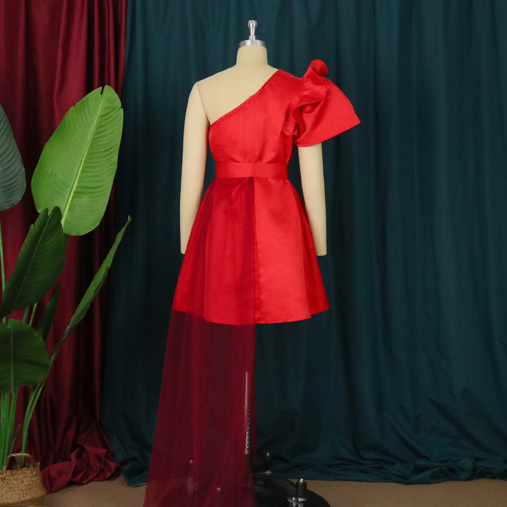 Damen Abendkleid mit asymmetrischem Oberteil und schwingendem Tüll-Akzent Drune