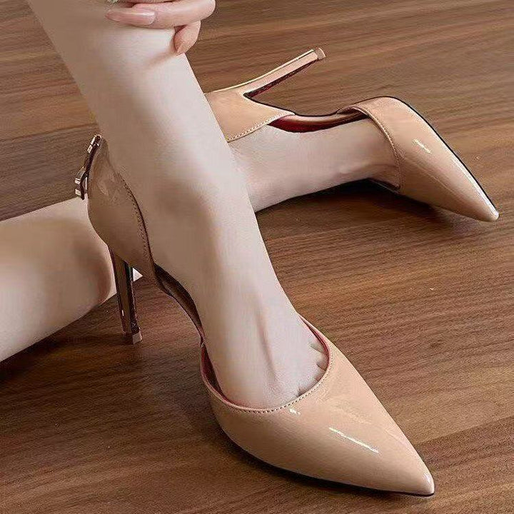 Damen Elegante Lack-Pumps mit spitzer Spitze, Stiletto-Absatz und dekorativem Fersenriemen Drune