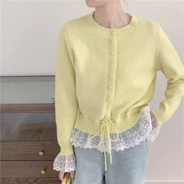 Damen romantischer Strick-Cardigan mit Spitze und Knopfdetails Drune