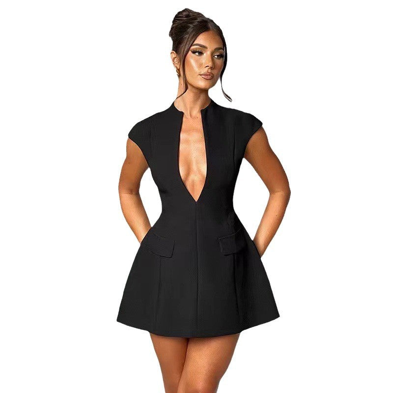 Damen Elegantes Kurzkleid mit tiefem V-Ausschnitt und praktischen Taschen Drune