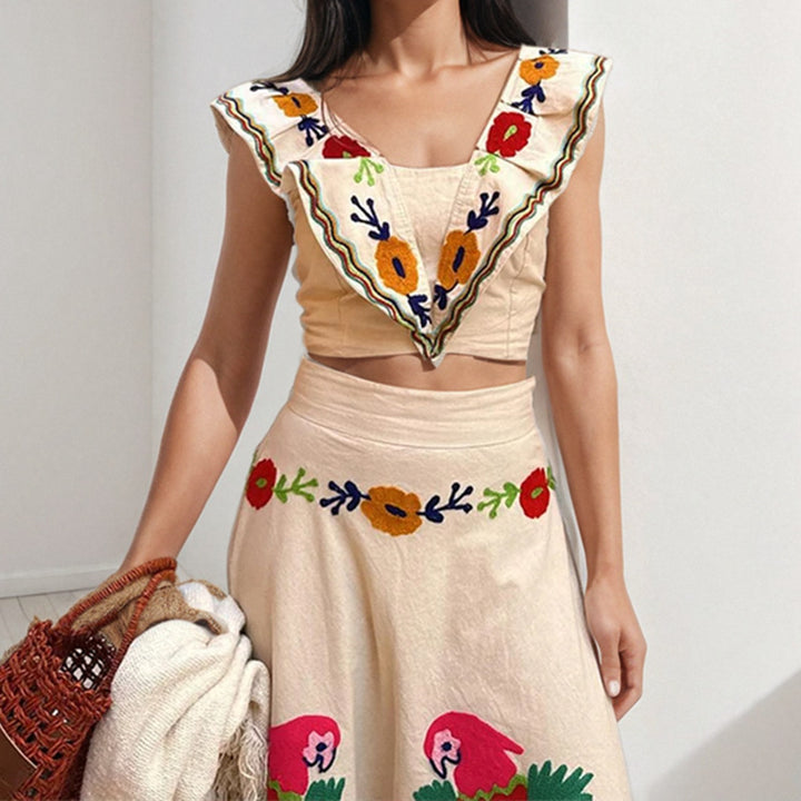 Damen Ethno-inspiriertes Maxikleid mit buntem Stickdesign und Volant Drune