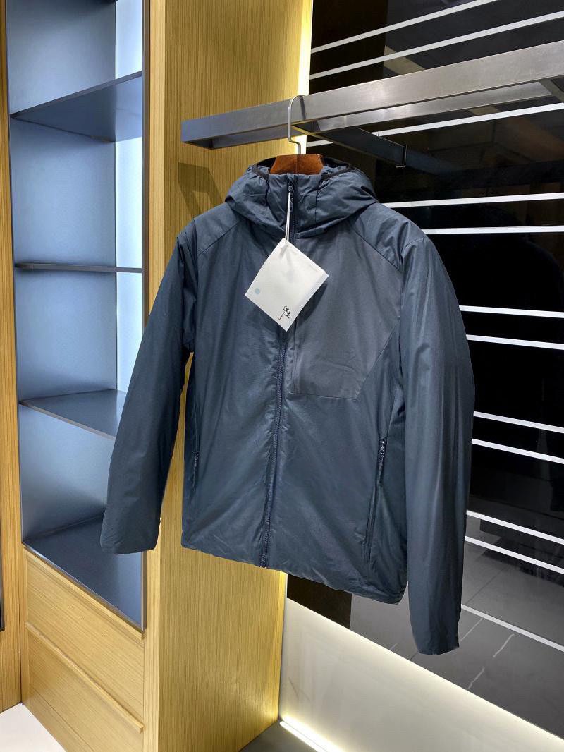 Damen Leichte wattierte Kapuzenjacke mit minimalistischer Outdoor-Isolierung Drune