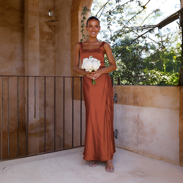 Damen Abendkleid mit hohem Schlitz und schicker Silhouette Drune