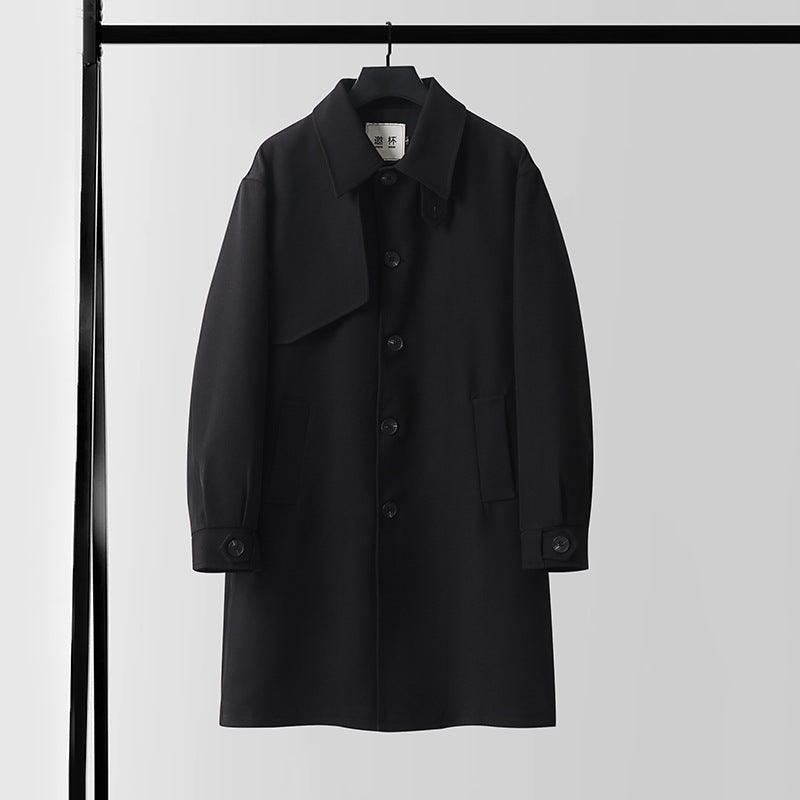 Herren Moderner minimalistischer Trenchcoat mit asymmetrischer Schulterklappe und knielanger Silhouette Drune