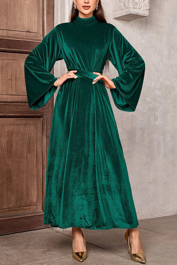 Damen Maxikleid aus Samt mit Stehkragen, weitem Glockenärmel und Taillengürtel Drune