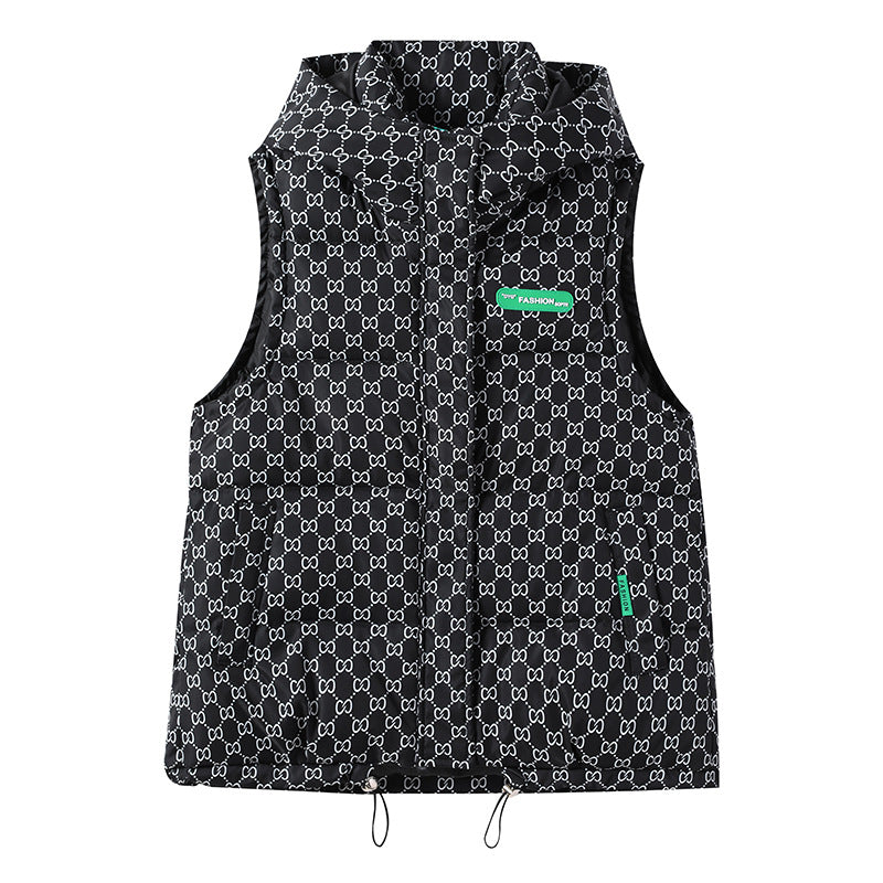 Damen nan gesteppte Kapuzenweste mit Allover‑Logoprint, wattierter Isolierung, verstellbarem Saum und verdeckten Reißverschlusstaschen Drune