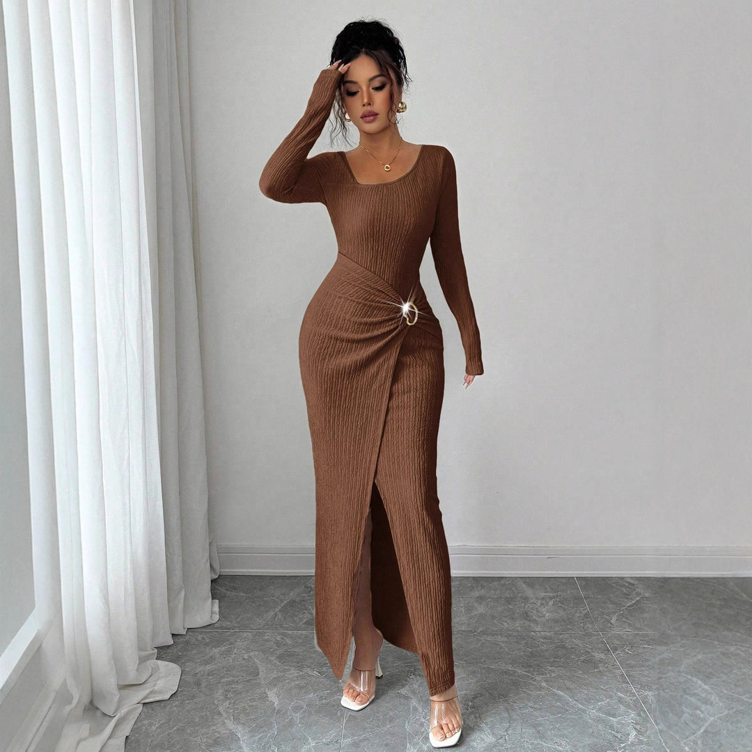 Damen nan figurbetontes Maxikleid aus geripptem Strick mit Wickeldetail und Schlitz Drune