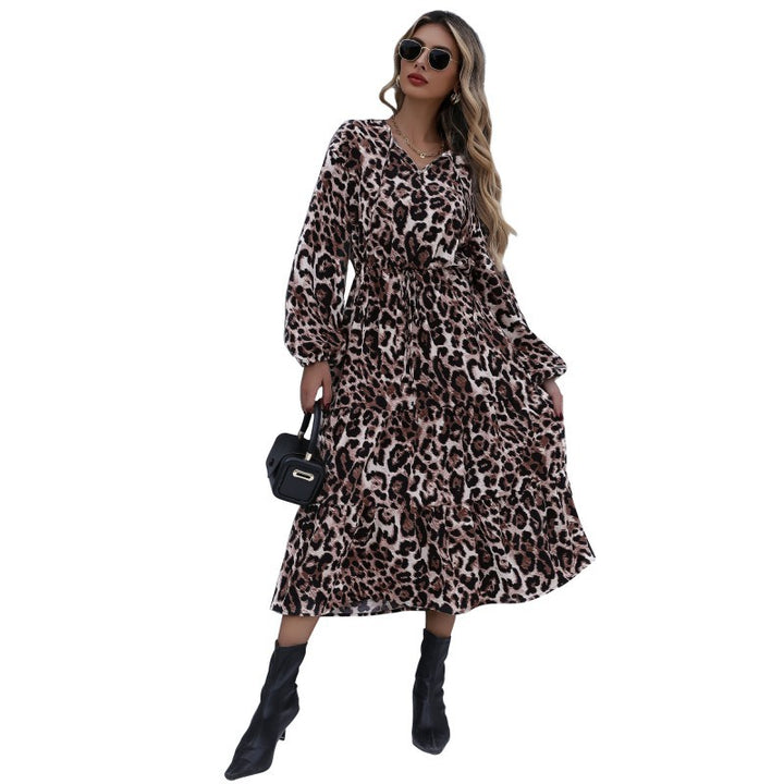 Damen Midikleid Vintage-inspirierter Leoprint mit V-Ausschnitt, elastischer Taillenpasse und Glockenärmeln Drune