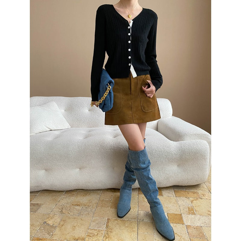 Damen lässige Strickjacke mit V-Ausschnitt und Knopfdetail Drune