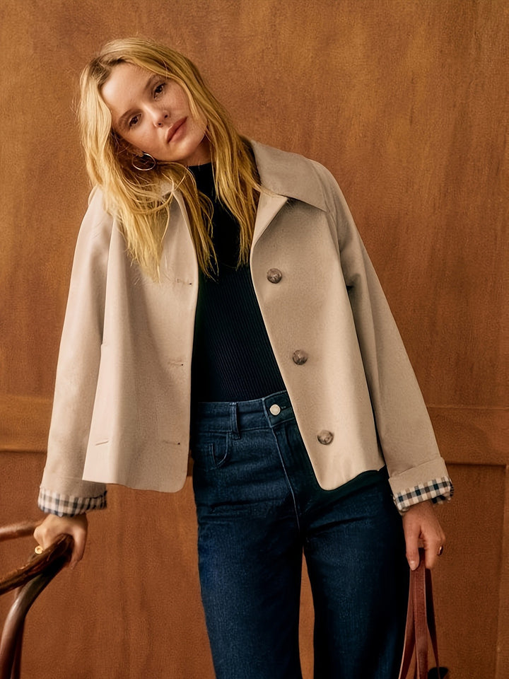 Damen Boxy-Shortcoat mit übergroßem Revers und Karomanschetten Drune