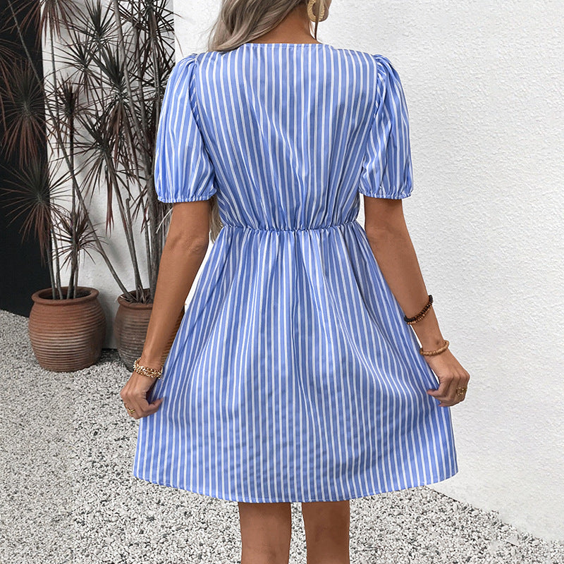 Damen Elegantes Woven Mini-Kleid mit geflochtenen Details und Puffärmeln Drune