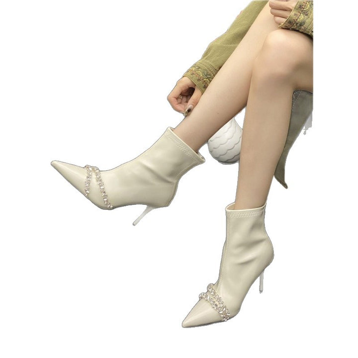 Damen spitz zulaufende Ankle-Boots mit schmalem Pfennigabsatz und Zierperlen-Überkreuzung Drune