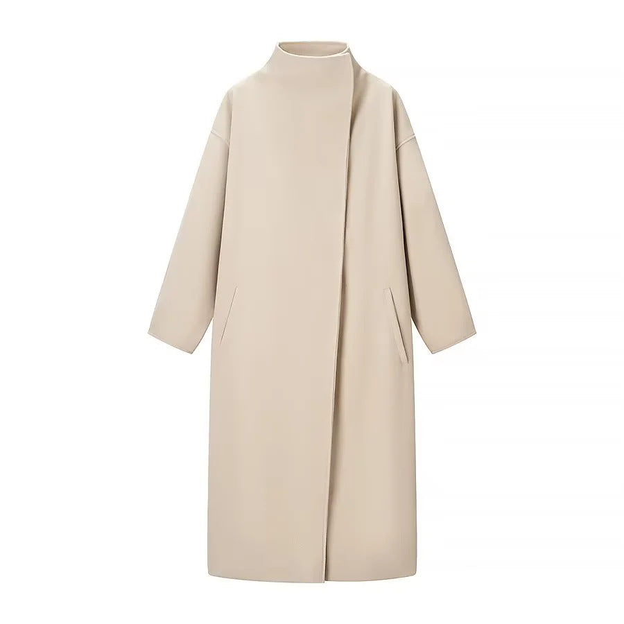 Damen nan minimalistischer Longmantel mit Stehkragen, verdeckter Frontleiste und schrägeingesetzten Eingrifftaschen Drune