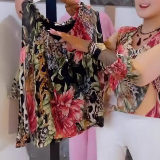 Damen nan Seidenoptik-Bluse mit floral-animalischem Print, V-Ausschnitt, Raffung und Manschetten Drune