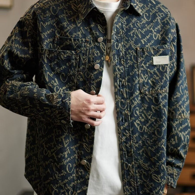 Herren Jeansjacke mit modernem Schriftmuster und praktischen Taschen Drune