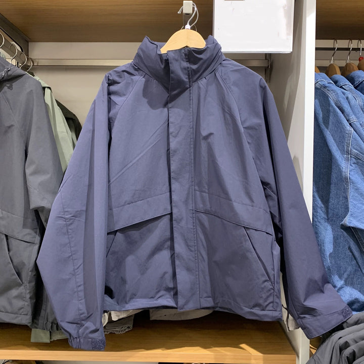 Damen Outdoor-Jacke mit verstellbarer Kapuze und atmungsaktiven Eigenschaften Drune