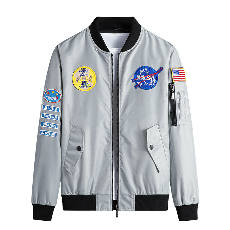 Herren  leichte Mikroschalen-Mission-Patch-Flug-Bomberjacke mit schrägen Klappentaschen und Ärmelreißverschluss Drune