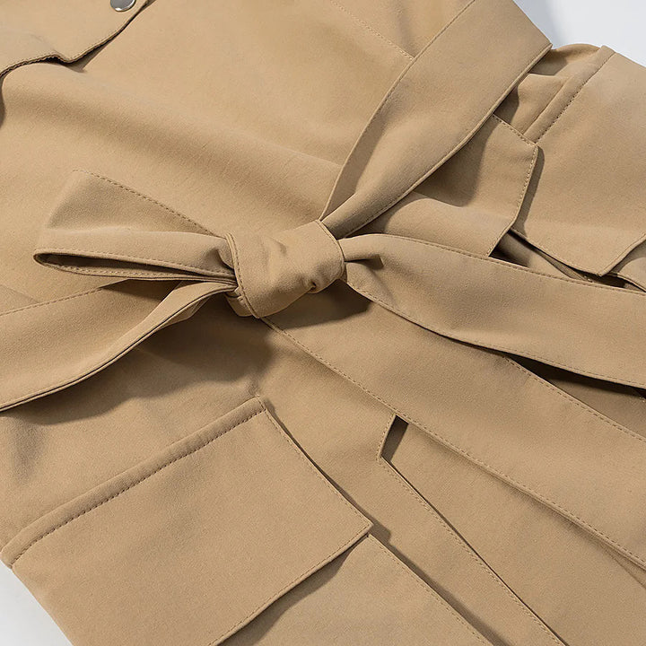Damen nan taillierter Trenchparka mit Bindegürtel, asymmetrischer Blende und großen Pattentaschen Drune