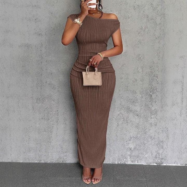 Damen Maxikleid mit asymmetrischem Schnitt und markanter Rippstruktur Drune