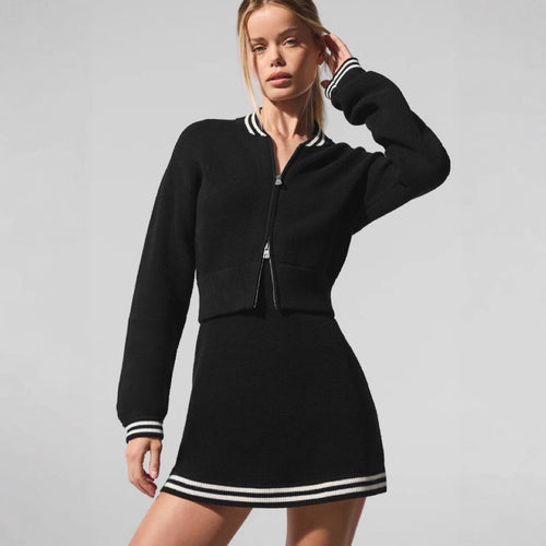 Damen Sportliches Strickkleid mit cropped Jacke und breiten Bündchen Drune