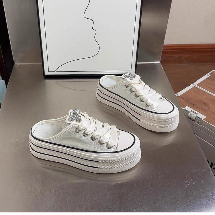 Damen modische Slip-On Sneakers mit robustem Plateau und eleganten Satin-Riemen Drune