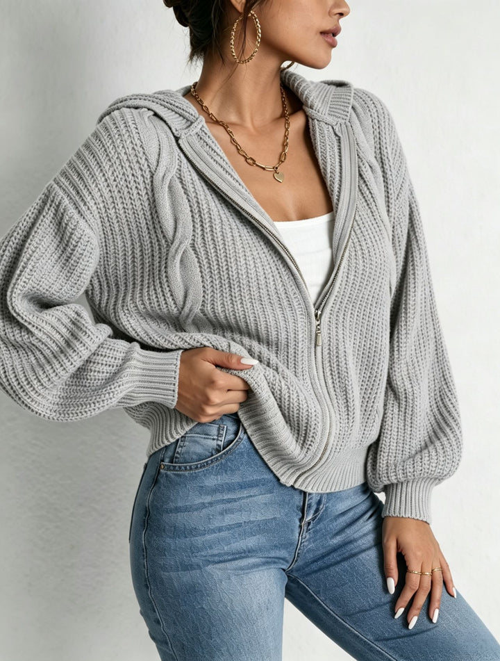 Damen Kapuzen-Cardigan im Grobstrick mit Zopfmuster und Reißverschluss Drune