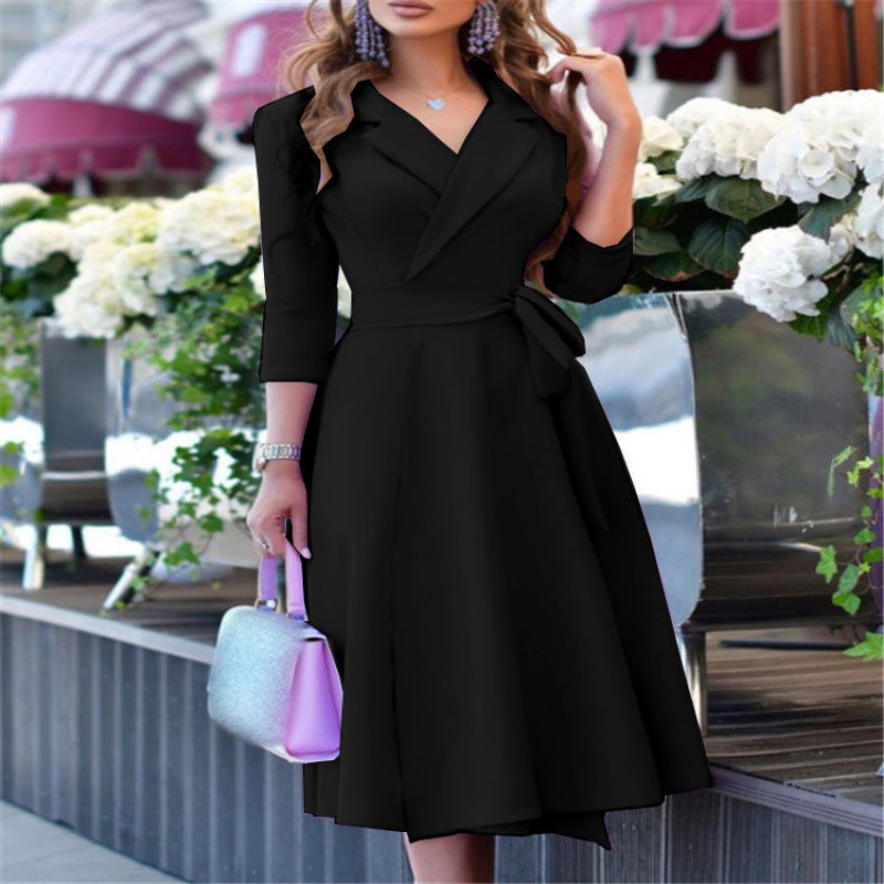 Damen Wickelkleid mit floralem Design und elegantem Kragen Drune