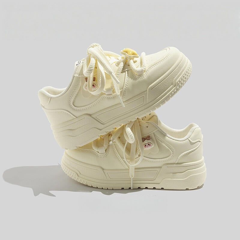 Damen Modische Sneakers mit einzigartigen Schnürdetails und verstärkter Sohle Drune